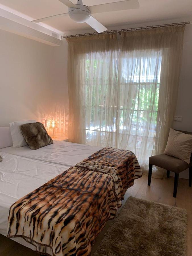 Marbella Playa Residencial Con Piscina Daire Dış mekan fotoğraf