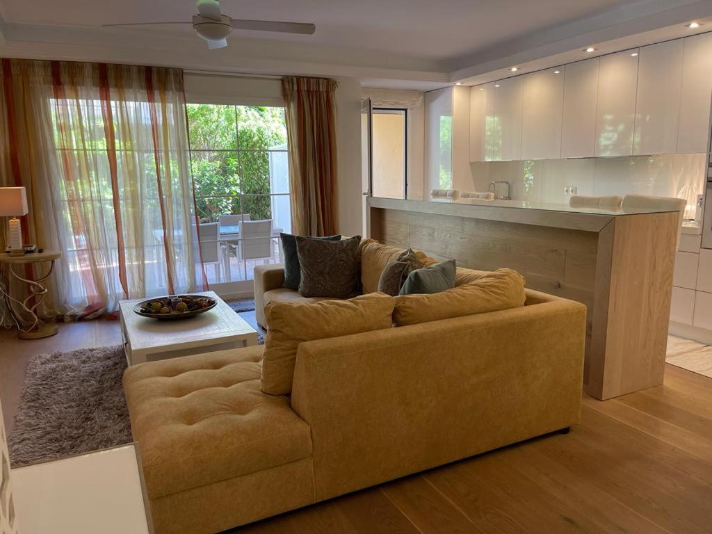 Marbella Playa Residencial Con Piscina Daire Dış mekan fotoğraf
